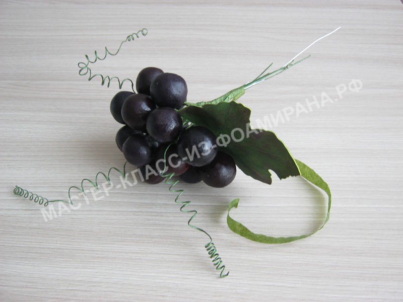 сборка грозди винограда