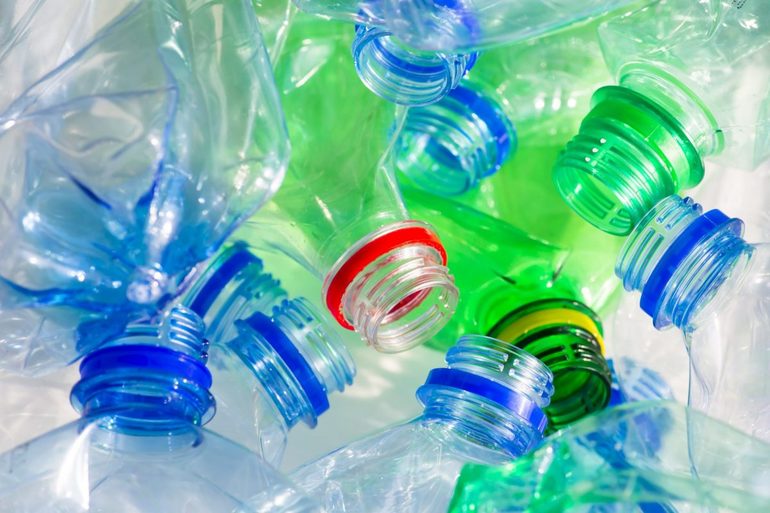 Использование пластиковых бутылок