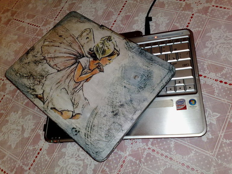 Как провести декупаж старого ноутбука