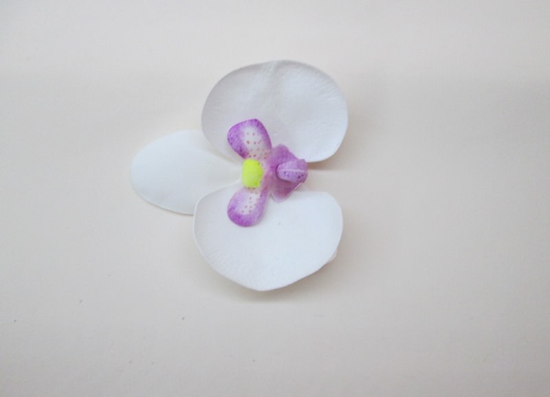 Орхидея белая из фоамирана, фото
